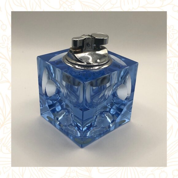 SOLD Vintage Decorative Table Cigarette Lighter - Picture 4 of 10